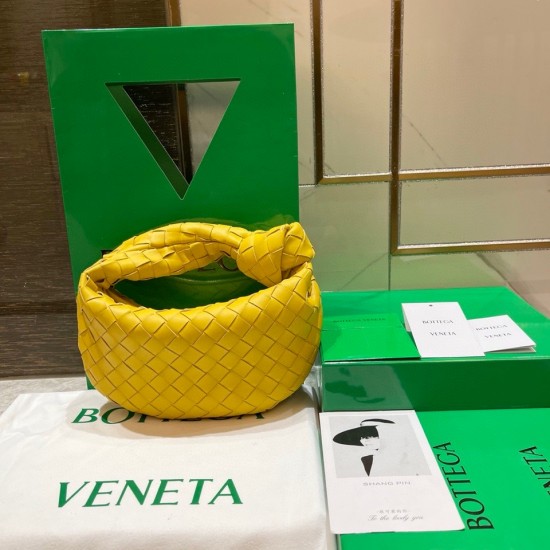 Bottega Veneta Bv Mini Jodie Size: 28cm