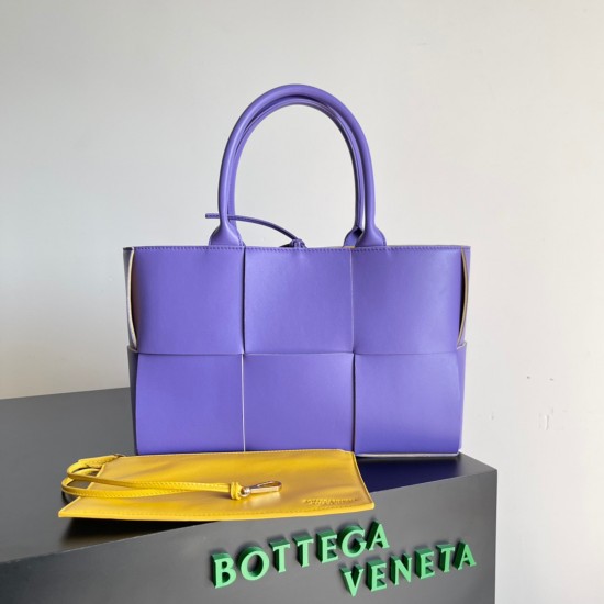 Bottega Veneta Small Arco Tote Bag Size：30*20*11.5cm