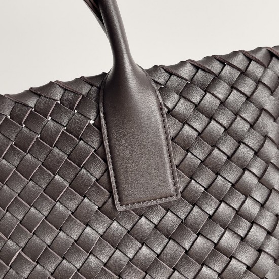 Bottega Veneta Medium Cabat Tote bag