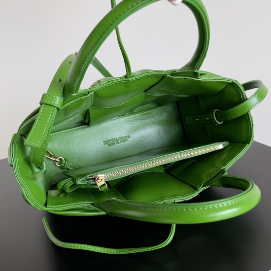 Bottega Veneta Mini Arco Tote Bag Size：25*16*8CM