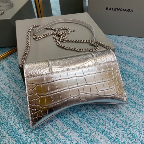 BALENCIAGA HOURGLASS WALLET ON CHAIN BOX IN  Size: 23x14x5.8CM