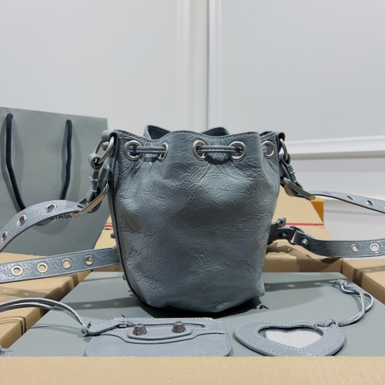 BALENCIAGA LE CAGOLE BUCKET BAG Size: 15*17*19CM