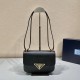 Prada Emblème Saffiano shoulder bag Size:22x16x6CM