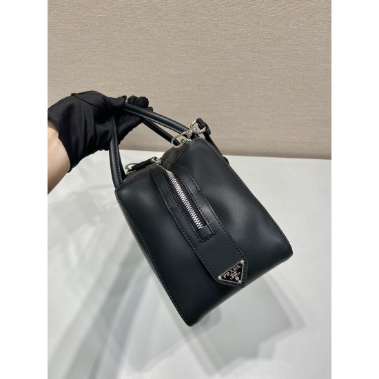 Medium brushed leather Prada Supernova handbag Size:31x16x13.5cm