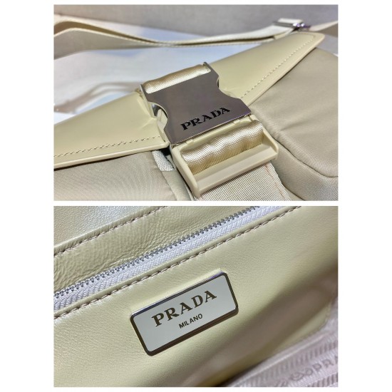 Prada Pocket nylon and brushed leather bag Size:23x12.5x5.5cm