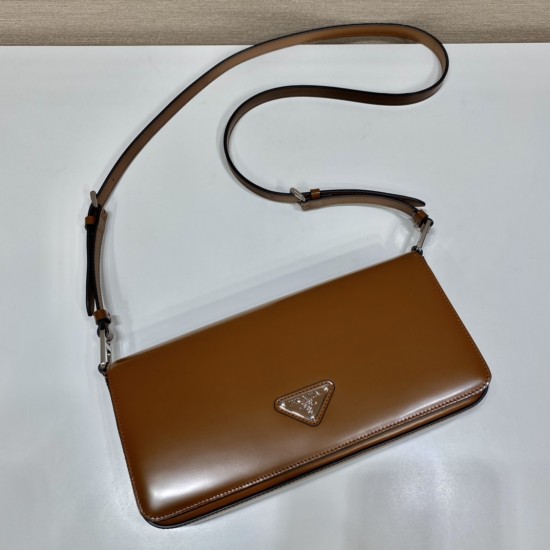 Brushed leather Prada Femme bag  Size:26x12x4.8cm