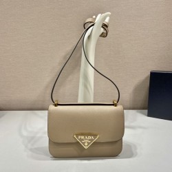 Prada Emblème Saffiano shoulder bag Size:22x16x6CM