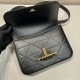 Prada Emblème Saffiano shoulder bag Size:22x16x6CM