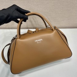 Medium brushed leather Prada Supernova handbag Size:31x16x13.5cm