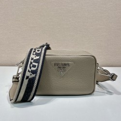 Prada Small leather bag Size:19x12x6cm