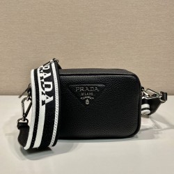 Prada Small leather bag Size:19x12x6cm