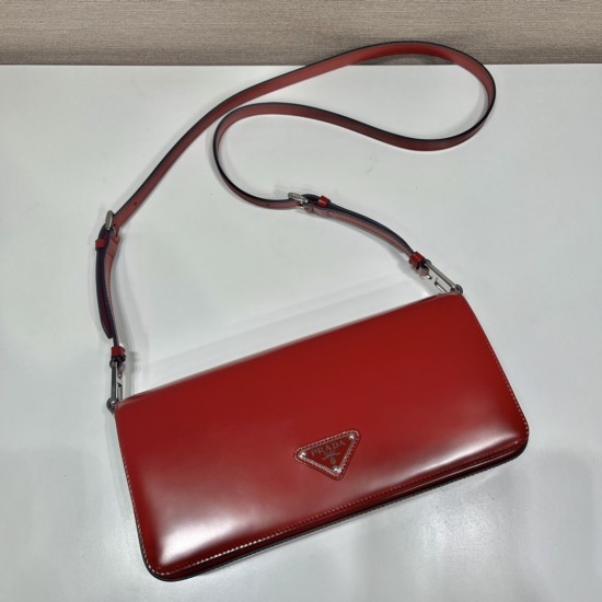 Brushed leather Prada Femme bag  Size:26x12x4.8cm