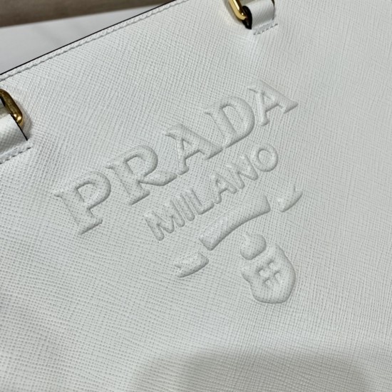 Prada Medium Saffiano leather handbag  Size:28x22x9cm