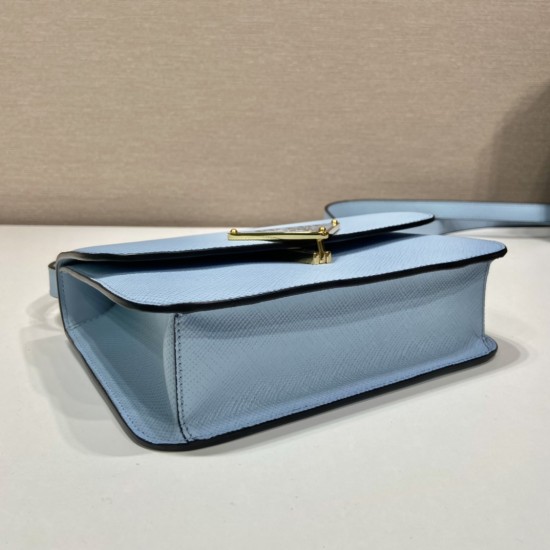 Prada Emblème Saffiano shoulder bag Size:22x16x6CM