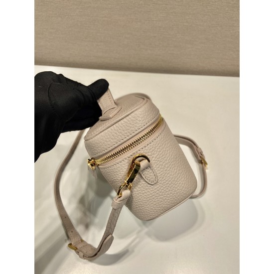 Prada Leather mini-bag  Size: 18x11.5x7.5cm