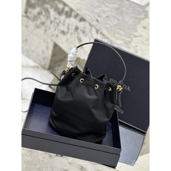 Prada Duet Re-Nylon Bucket shoulder bag