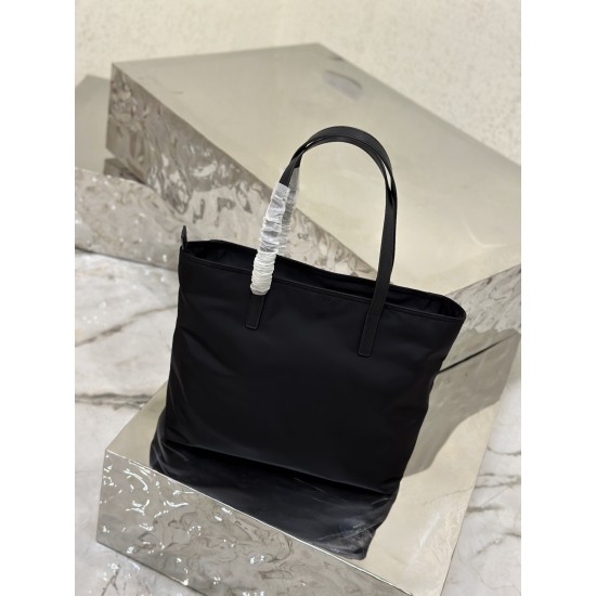 Prada Re-Nylon tote bag