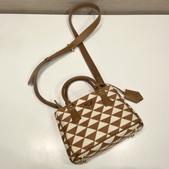 Prada Galleria Saffiano Mini-bag  Size: 20x15x9.5cm