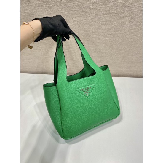 Prada Leather tote  Size: 25x21.5x14CM