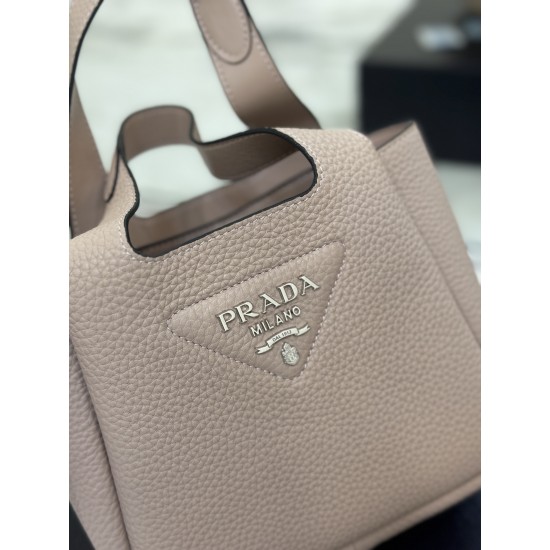 Prada Leather handbag  Size: 15x18x10CM