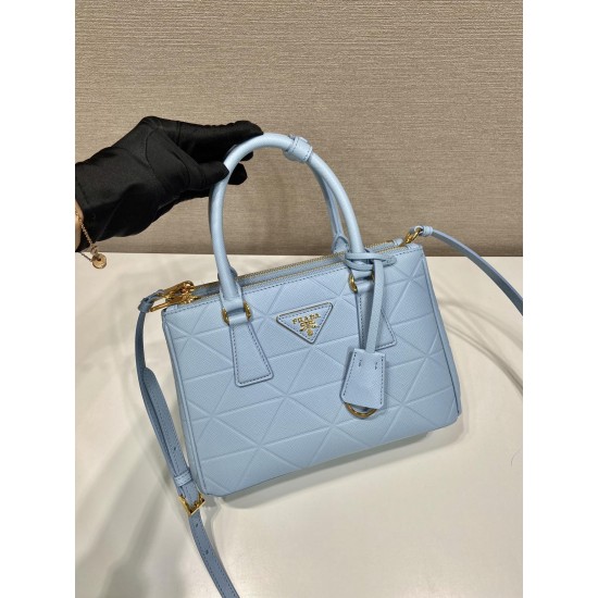 Small Prada Galleria Saffiano leather bag  Size: 24.5x16.5x11cm