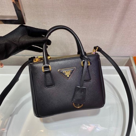 Prada Galleria Saffiano Mini-bag  Size: 20x15x9.5cm