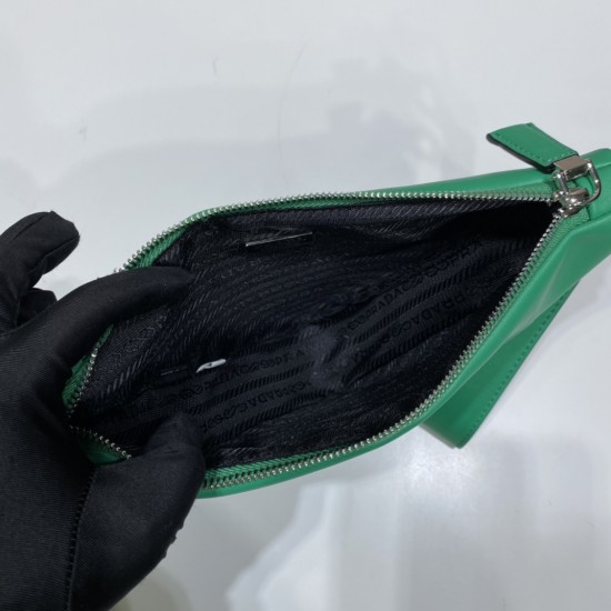 Leather Prada Triangle pouch Size: 26x14x5cm