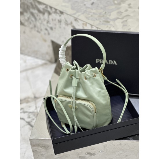 Prada Duet Re-Nylon Bucket shoulder bag