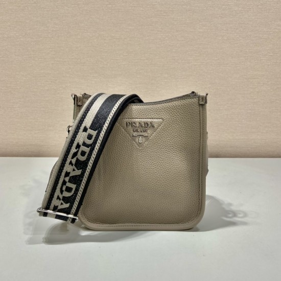 Prada Leather mini shoulder bag Size: 19x20x6CM