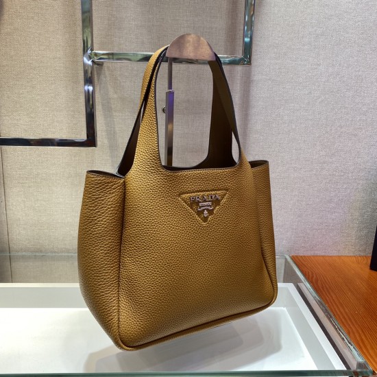 Prada Leather tote  Size: 25x21.5x14CM