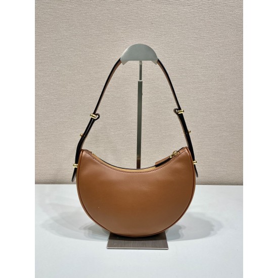 Prada Leather shoulder bag Size: 22.5x18.5x6CM