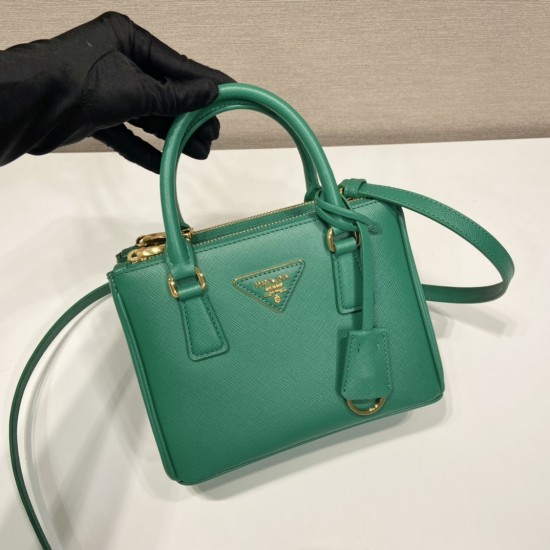 Prada Galleria Saffiano Mini-bag  Size: 20x15x9.5cm