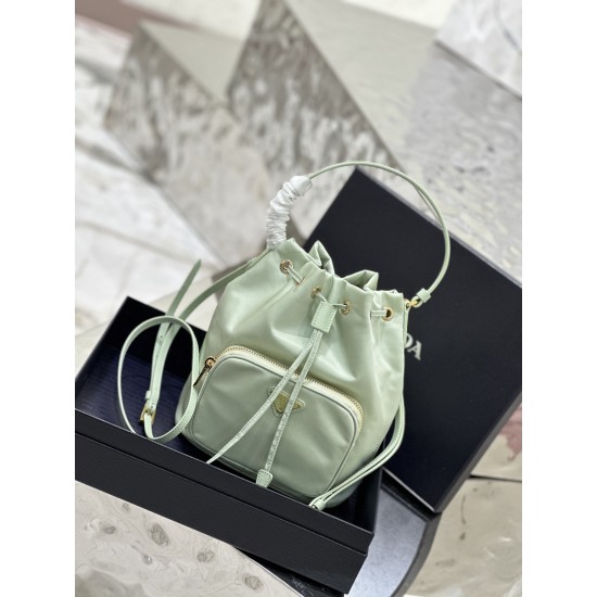 Prada Duet Re-Nylon Bucket shoulder bag