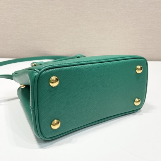 Prada Galleria Saffiano Mini-bag  Size: 20x15x9.5cm