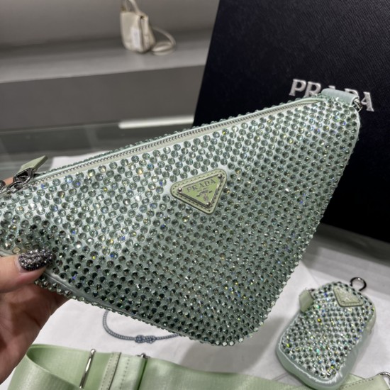 PRADA TRIANGLE CRYSTAL SHOULDER BAG SIZE:20X27.5X20cm