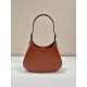 Prada Leather shoulder bag Size: 26x17x4.5CM