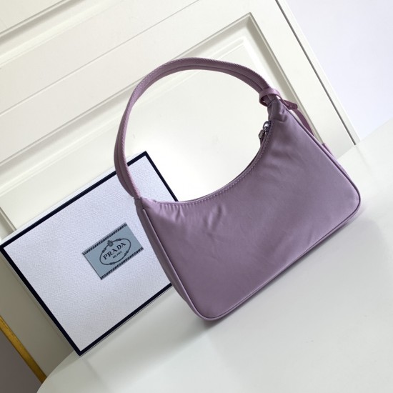 Re-Nylon Prada Re-Edition 2000 mini-bag  Size: 22x17x6CM