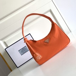 Re-Nylon Prada Re-Edition 2000 mini-bag  Size: 22x17x6CM