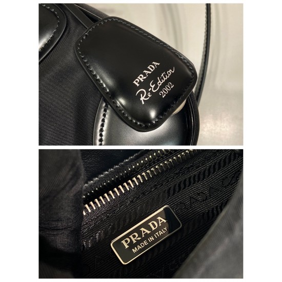 Prada Moon padded nappa-leather bag Size: 22.5x16x7.5CM