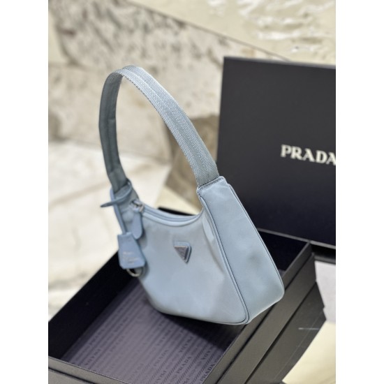 Re-Nylon Prada Re-Edition 2000 mini-bag  Size: 22x17x6CM