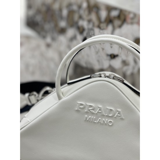Prada Triangle Leather bowling bag Size: 25×14.5×11cm