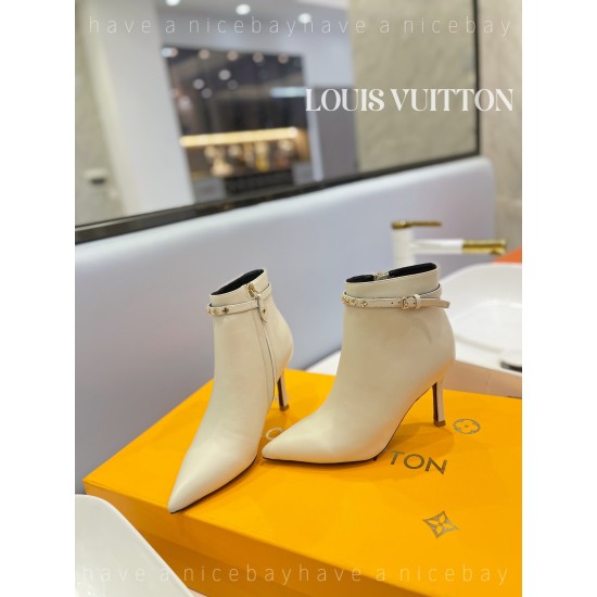 Louis Vuitton Signature Ankle Short Boots