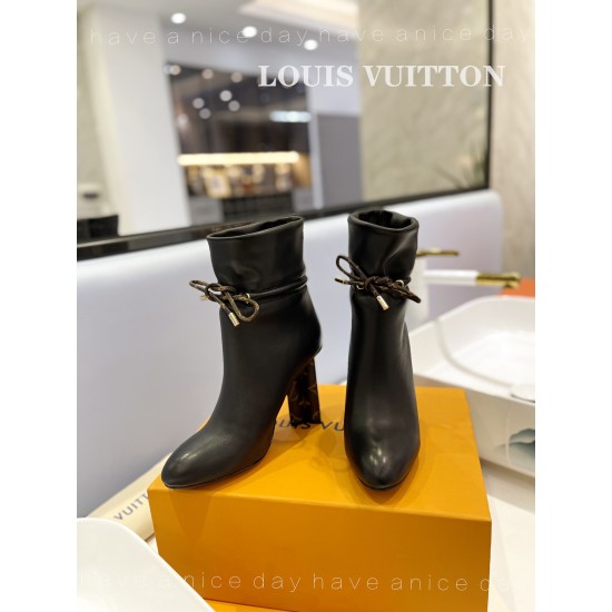 Louis Vuitton Short boots