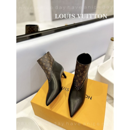 Louis Vuitton Signature Ankle Boot