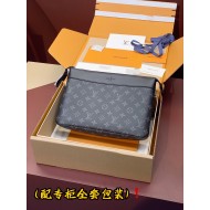 LV Pochette Voyage Souple