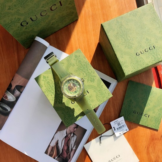 Gucci  Watches