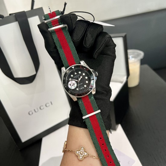 Gucci  Watches