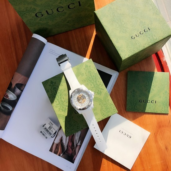 Gucci  Watches