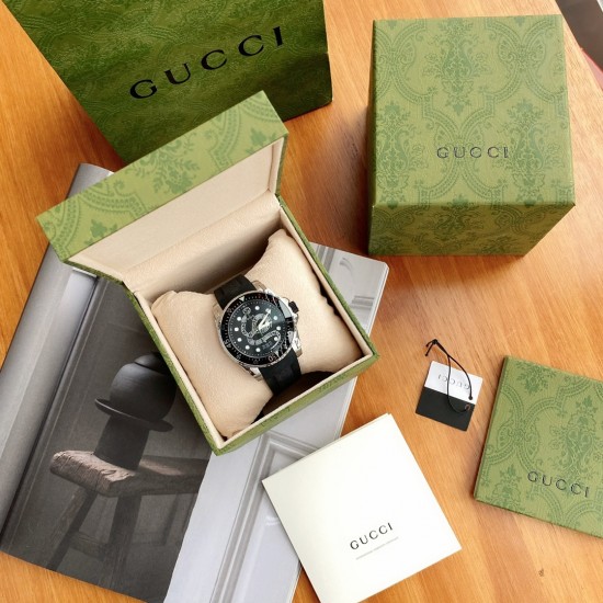 Gucci  Watches