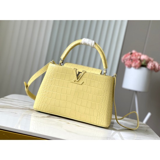 LV Capucines GM   Size: 31.5 X 20 X 11CM